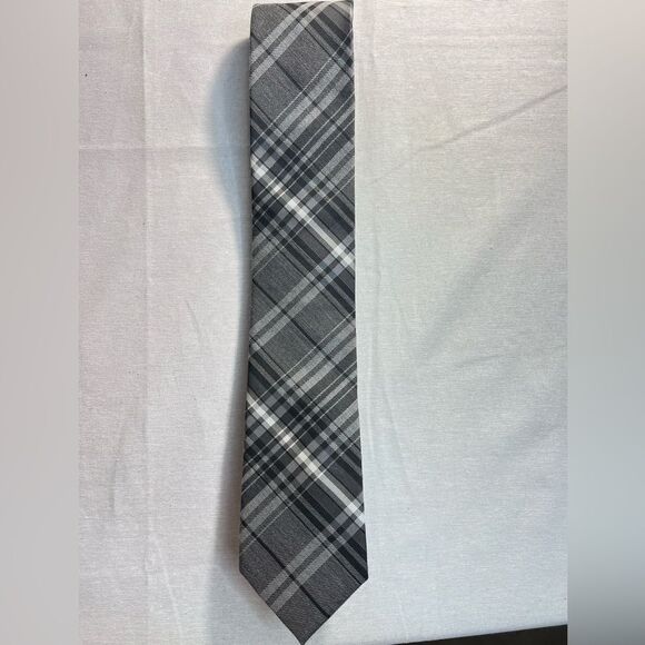 Van Heusen Men’s Classic Black/white/Gray Plaid Tie Office Preppy Corpcore - Picture 9 of 9